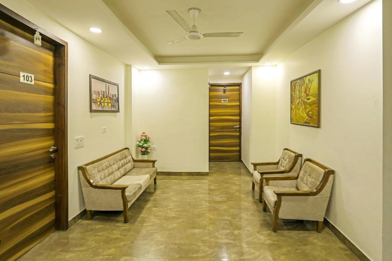 Fabhotel White House Bnb - Nr Yashobhoomi Convention Centre デリー エクステリア 写真