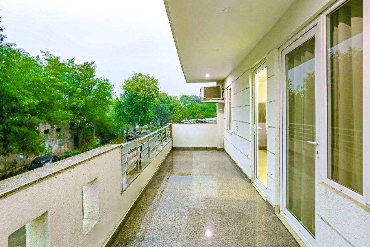 Fabhotel White House Bnb - Nr Yashobhoomi Convention Centre デリー エクステリア 写真