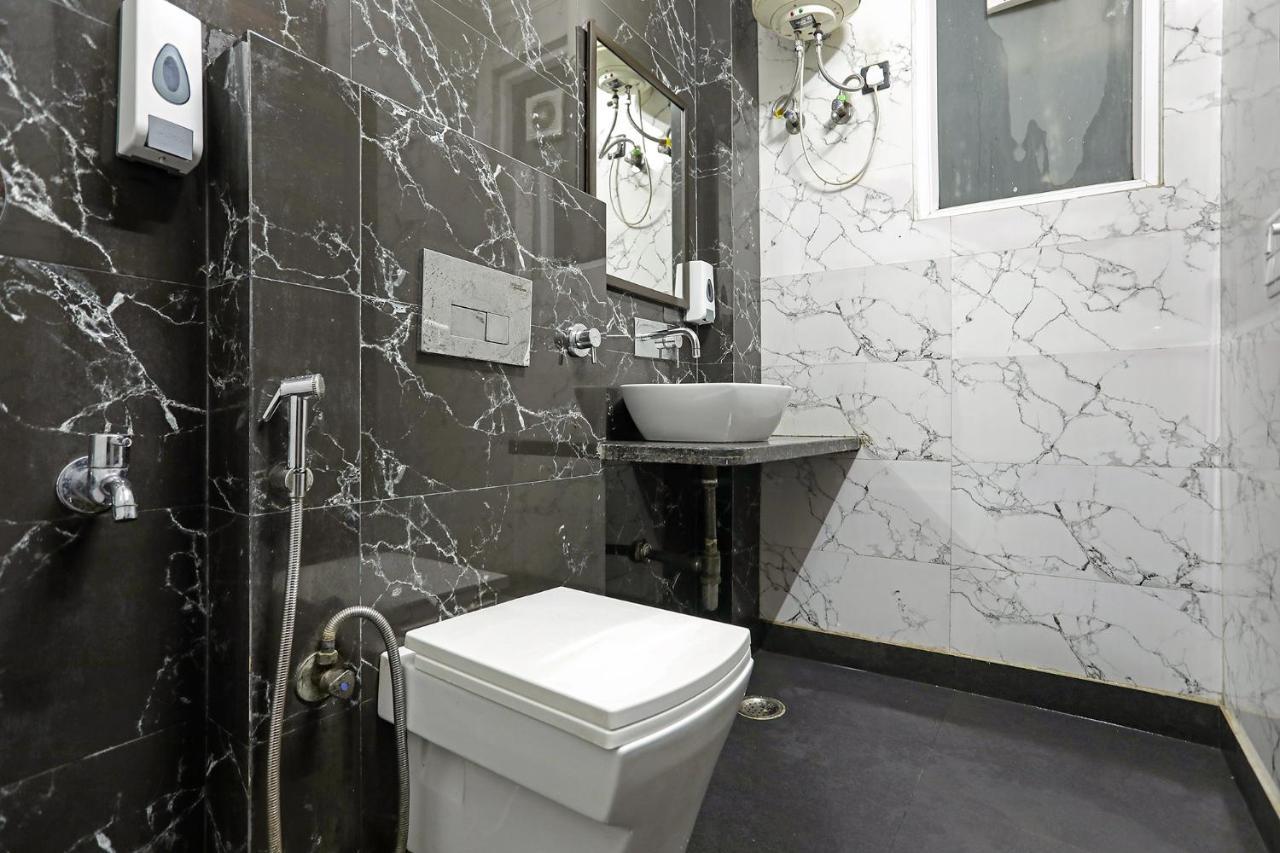 Fabhotel White House Bnb - Nr Yashobhoomi Convention Centre デリー エクステリア 写真
